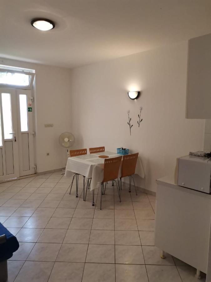 Apartments Sretna Gradac  Eksteriør billede