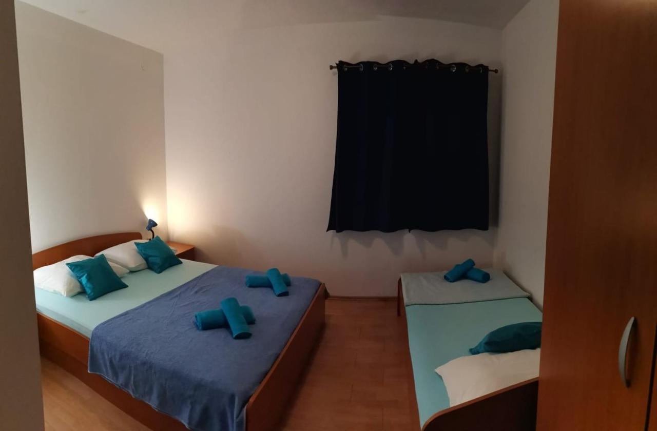 Apartments Sretna Gradac  Eksteriør billede