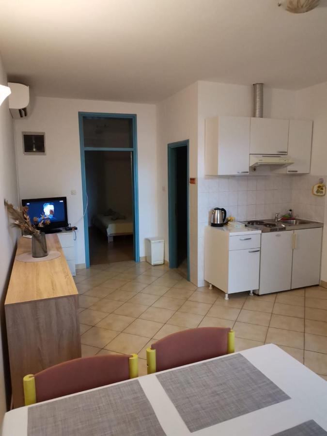 Apartments Sretna Gradac  Eksteriør billede